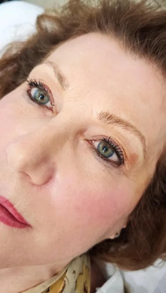Valentina Bonacci - microblading sopracciglia prima e dopo dermopigmentazione - Dopo